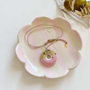 Collier 01 avec un titre ultra long